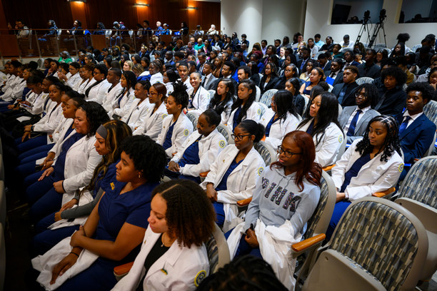 nursing pinning ceremony 